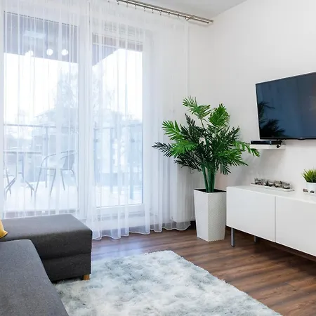 Apartment Blue Mare Polanki Klonowa Behappy 350 M Baltic Sea