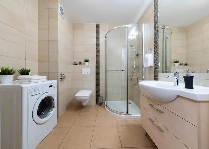 Apartment Blue Mare Polanki Klonowa Behappy 350 M Baltic Sea Kolobrzeg